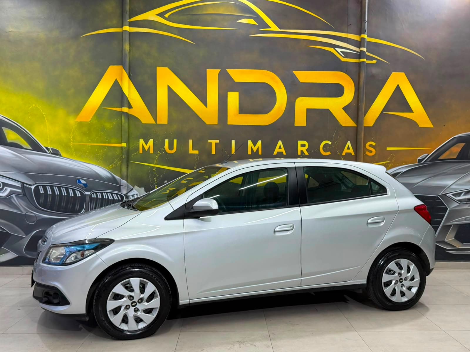 GM - Chevrolet ONIX HATCH LTZ 1.4 8V FlexPower 5p Mec. 2013 2013 à venda na Andra Multimarcas