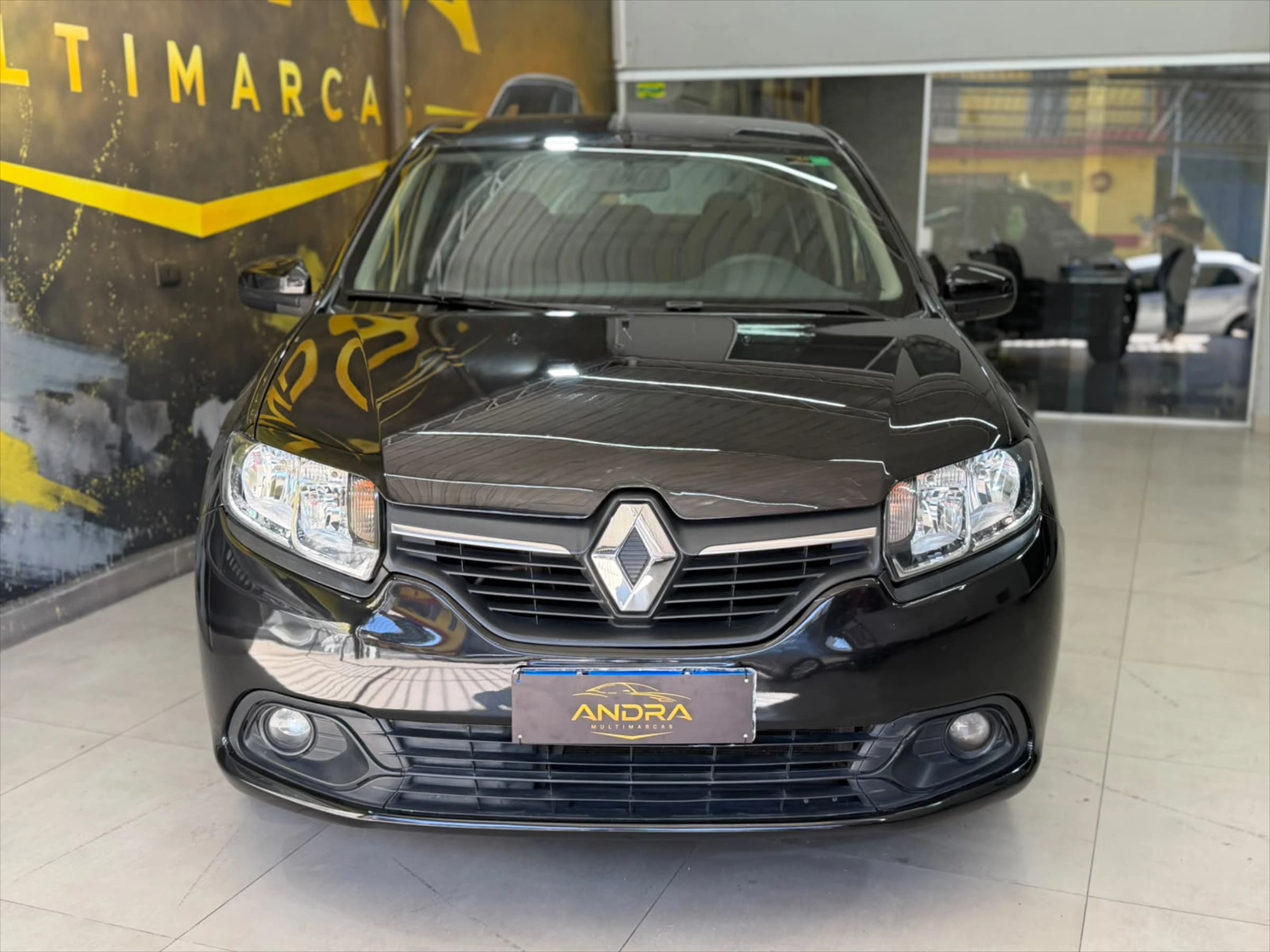 Renault LOGAN Expression Hi-Flex 1.6 8V 4p 2014 2014 à venda na Andra Multimarcas