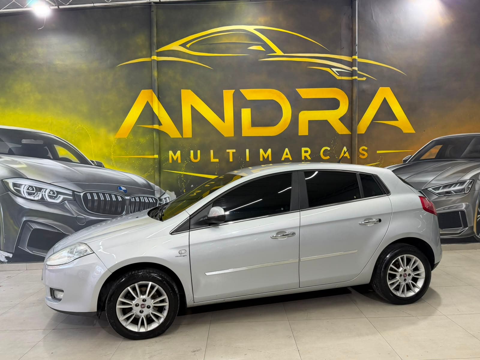Fiat Bravo ESSENCE Dualogic 1.8 Flex 16V 5p 2013 2013 à venda na Andra Multimarcas